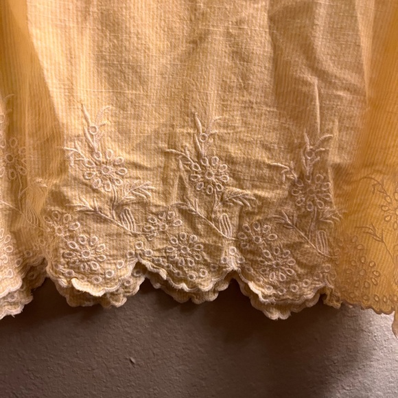 A cute casual dress! - Picture 3 of 3